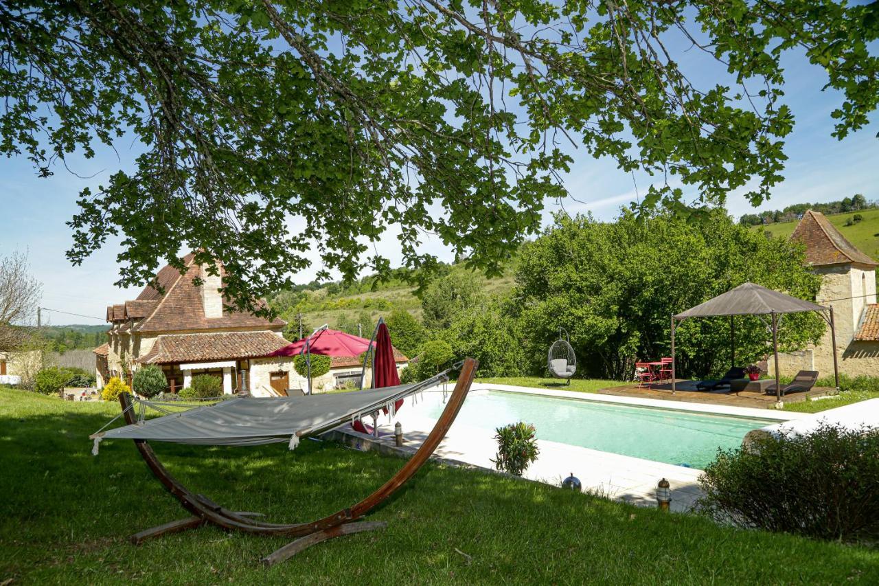 Domaine Du Bourg Salon Bed & Breakfast Exterior foto