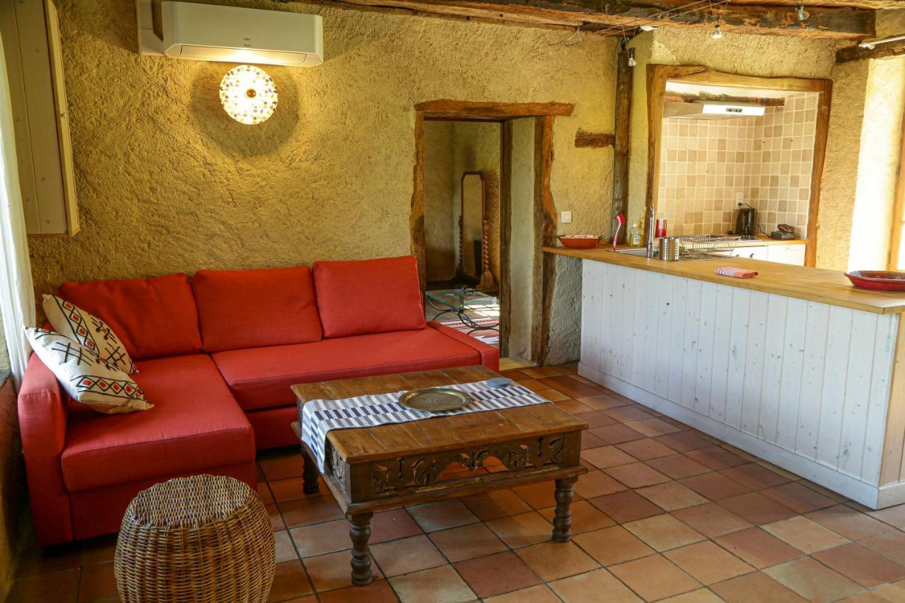Domaine Du Bourg Salon Bed & Breakfast Exterior foto